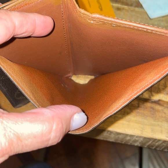 Louis Vuitton short snap wallet - Picture 6 of 9